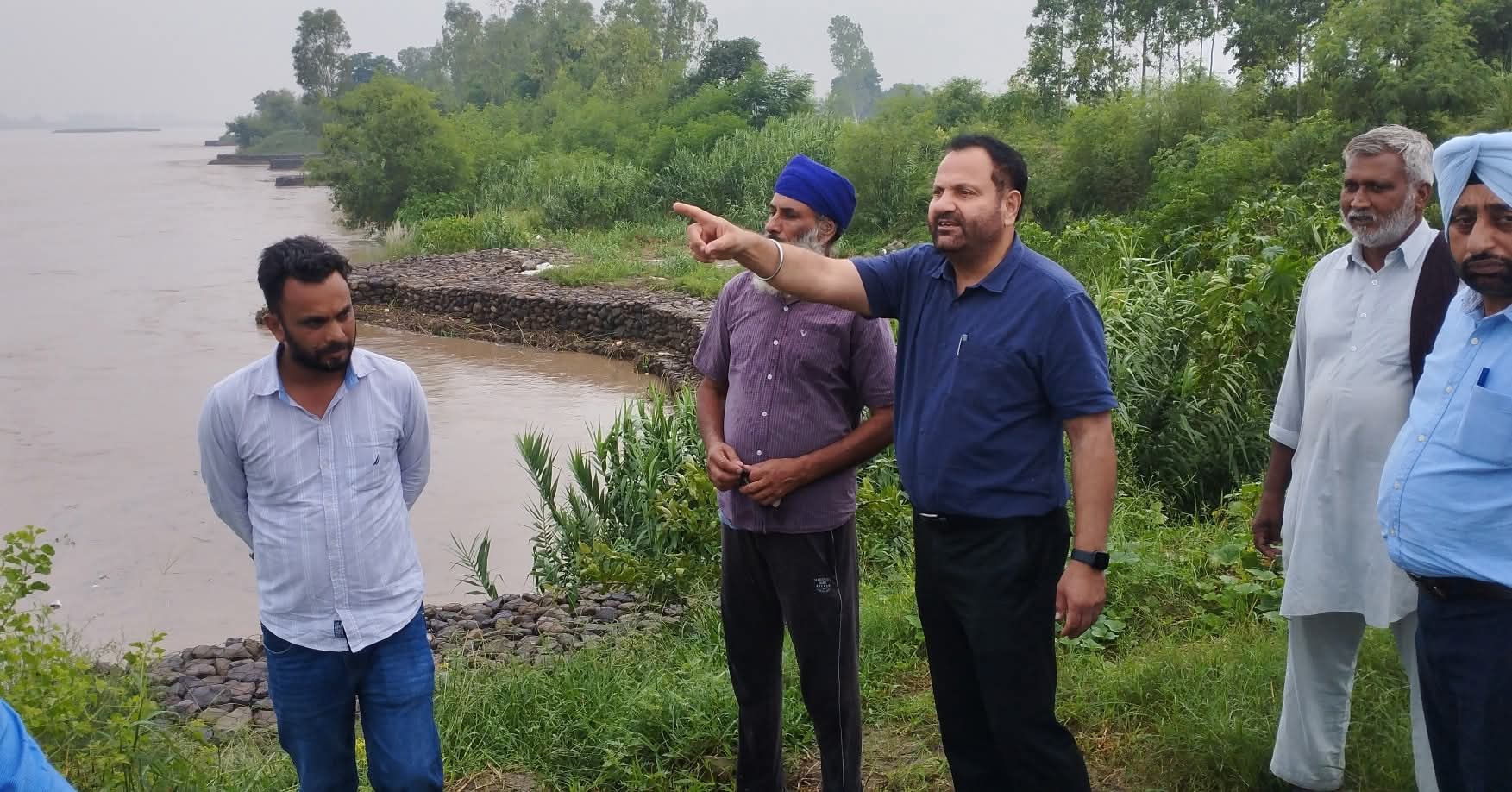 Additional Deputy Commissioner reviewed the Dhussi Dam at Pandarawal